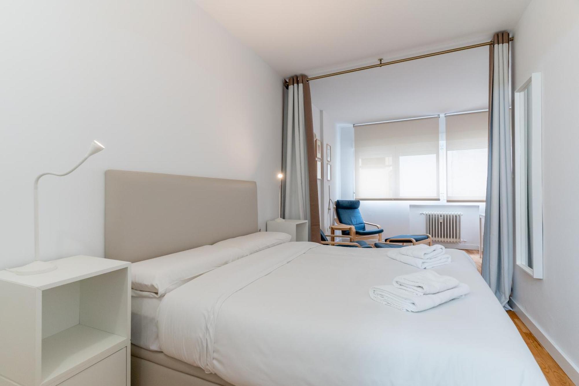 Cozy And Bright-1Bedroom 1Bathroom-Las Letras มาดริด ภายนอก รูปภาพ