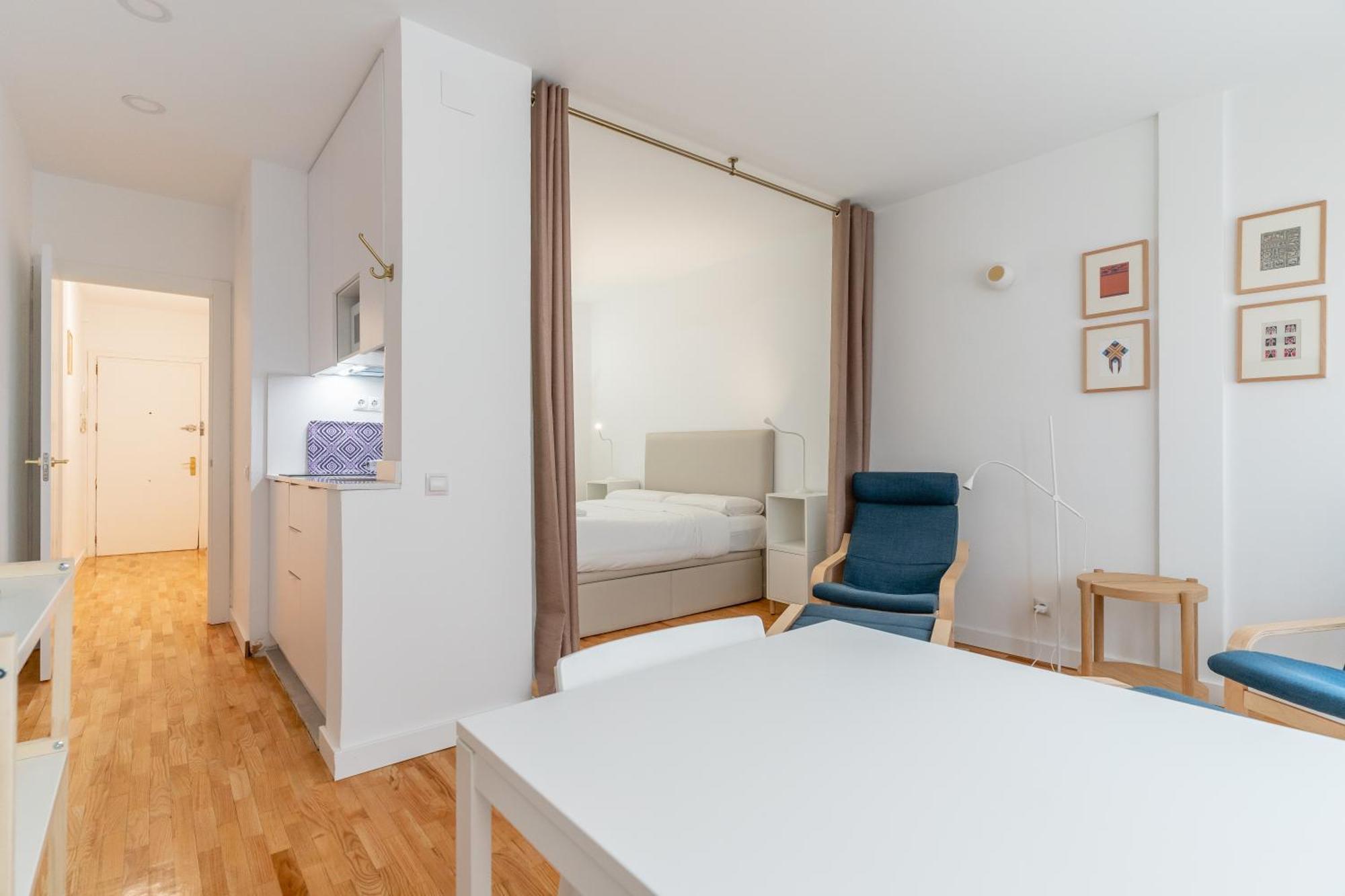 Cozy And Bright-1Bedroom 1Bathroom-Las Letras มาดริด ภายนอก รูปภาพ
